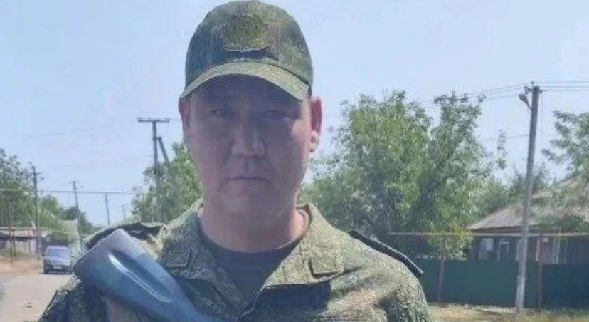 Дамир Мендыгалиев. Скриншот фото из Telegram-канала администрации Володарского района от 14.03.26, https://t.me/regionvol/12121.