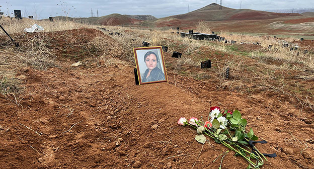 Айшат Баймурадова похоронена в Ереване. 27 марта 2026 г. Фото: https://t.me/svobodapodcast/1166