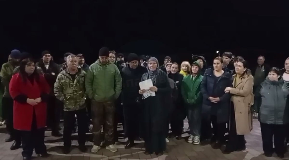 Стоп-кадр. Жители трёх аулов Ставрополья пожаловались на разбитые дороги. Фото: Ипатово / Telegram-канал