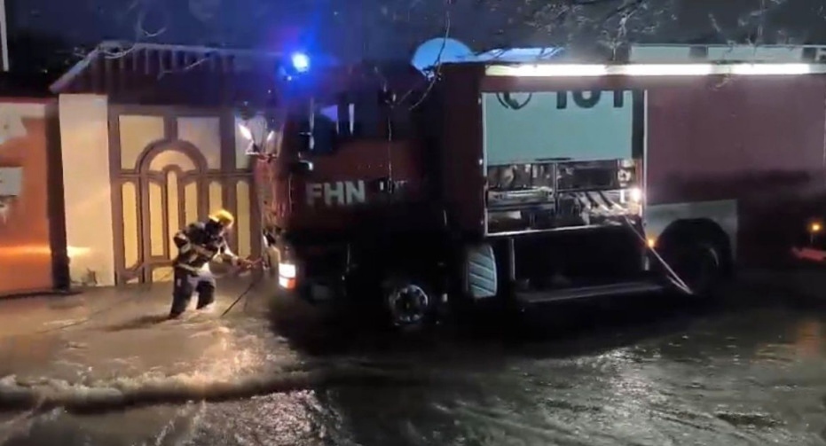 Наводнение в Азербайджане. Фото МЧС Азербайджана https://fhn.gov.az/az/melumatlar/fhn-metbuat-xidmetinin-melumati-video-foto-eaff66d4