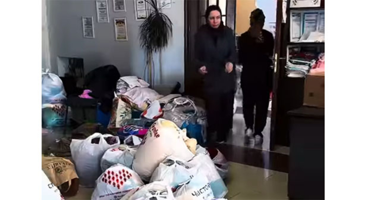 Сбор помощи для жителей Дагестана. Скриншот видео https://www.instagram.com/reels/DWybU-1DUez/ Instagram принадлежит компании Meta деятельность которой запрещена в России