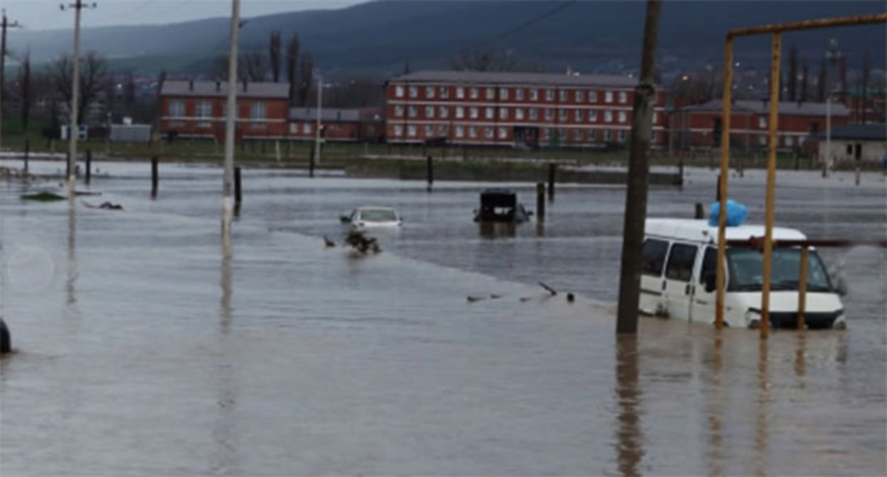 Последствия наводнения в Чечне. Фото: https://www.instagram.com/p/DWjMcxoCICb/?img_index=2 Instagram принадлежит компании Meta деятельность которой запрещена в России