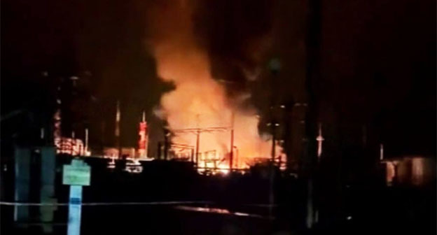 Атака беспилотников на нефтебазу в Крымске. 9 апреля 2026 г. Фото: https://t.me/horizontal_russia/54349