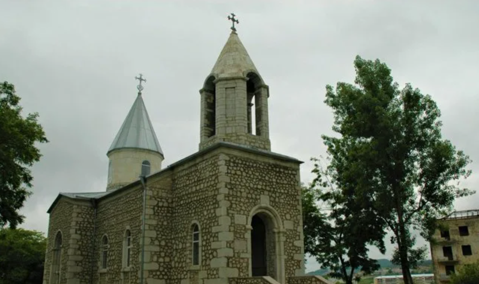 Уничтоженный храм в Шуше. Скриншот фото https://caucasusheritage.cornell.edu/?p=1588.