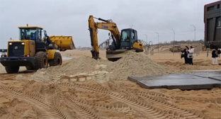 Засыпка пляжа песком. Скриншот https://www.instagram.com/p/DV3Qxu-jOEg/Instagram принадлежит компании Meta деятельность которой запрещена в России