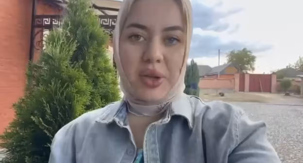 Белкиса Минцаева. Стоп-кадр видео, опубликованного Ахмедом Дудаевым в Telegram. Белкиса Минцаева. Стоп-кадр видео, опубликованного Ахмедом Дудаевым в Telegram.