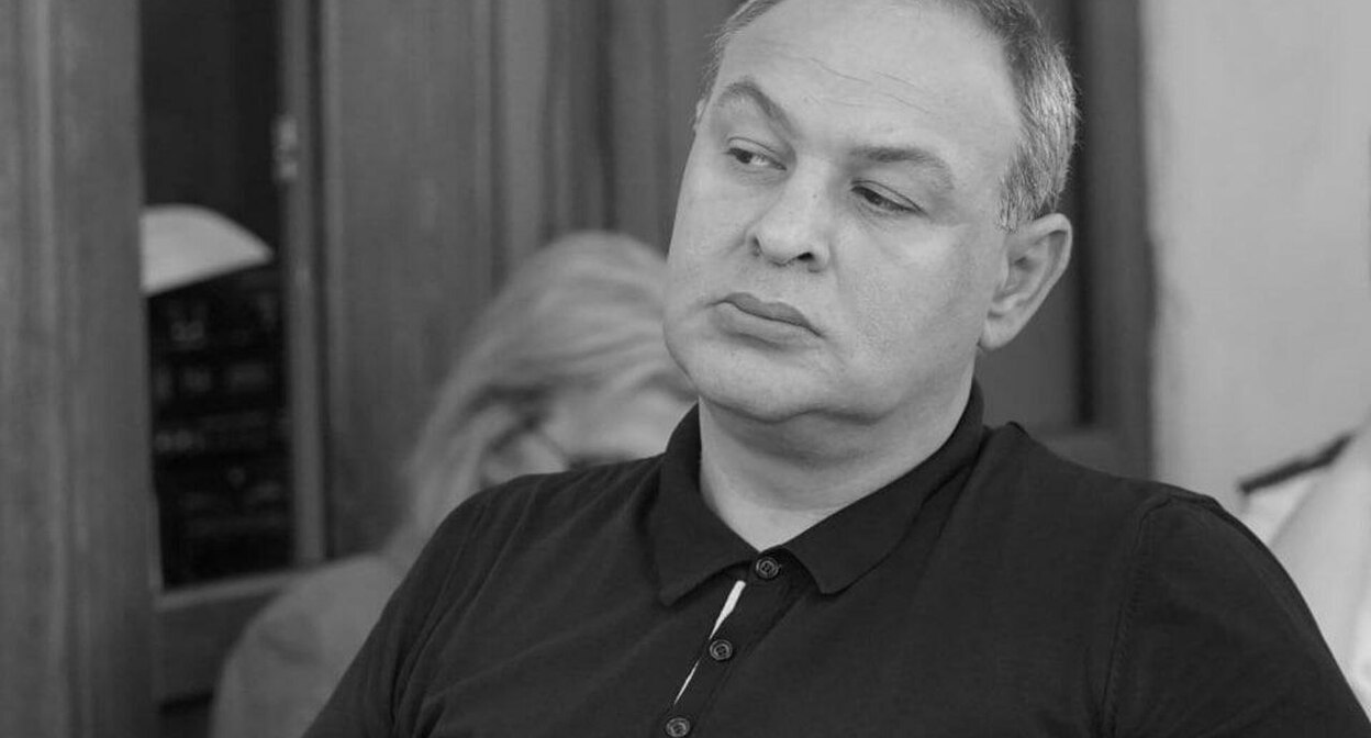 Кадр Сочинский суд заочно осудил депутата парламента Абхазии Кана Кварчия. Фото: АБХАЗИЯ-ЦЕНТР / Telegram-канал
