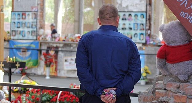 Вахта памяти жертв теракта в бесланской школе.  Фото "Кавказского узла"