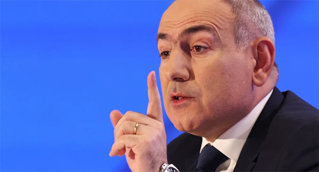 Никол Пашинян. Фото: Report https://report.az/ru/v-regione/nikol-pashinyan-ukazal-na-problemy-eaes