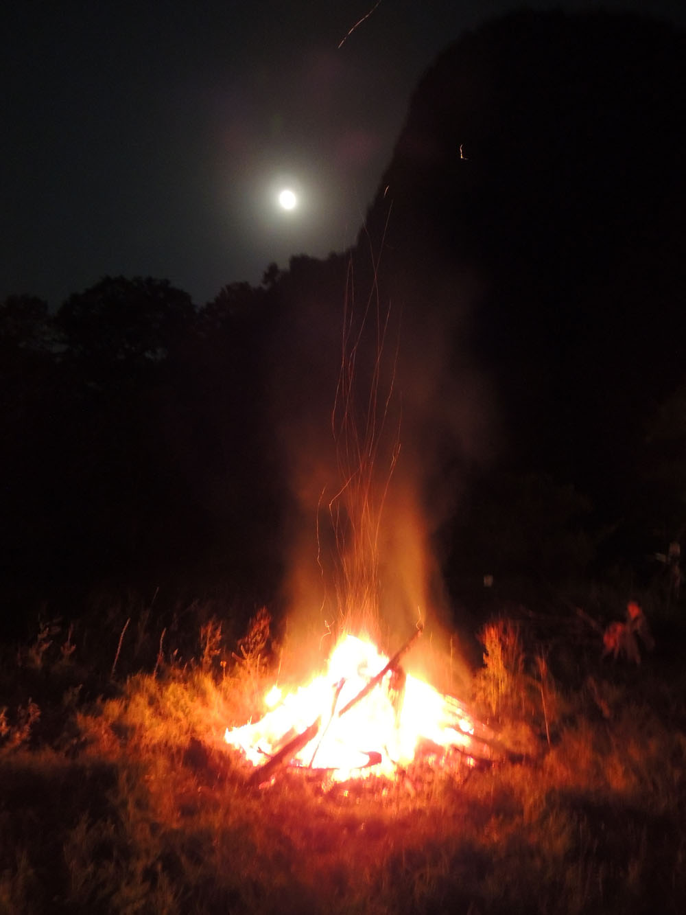 Огонь и Луна... Огонь и Луна...