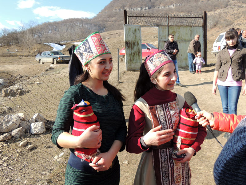Саркисян Виктория с.Чапар Мардакертского района. Сюзанна Шахназарян, жительница общины Шаумян. Саркисян Виктория с.Чапар Мардакертского района. Сюзанна Шахназарян, жительница общины Шаумян.