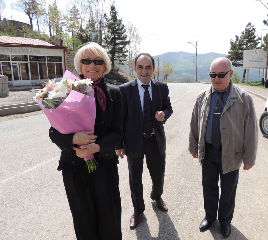 Вера Гориславовна, Рубен Александрови и Макоэл Багадурович. Бердзор. Вера Гориславовна, Рубен Александрови и Макоэл Багадурович. Бердзор.