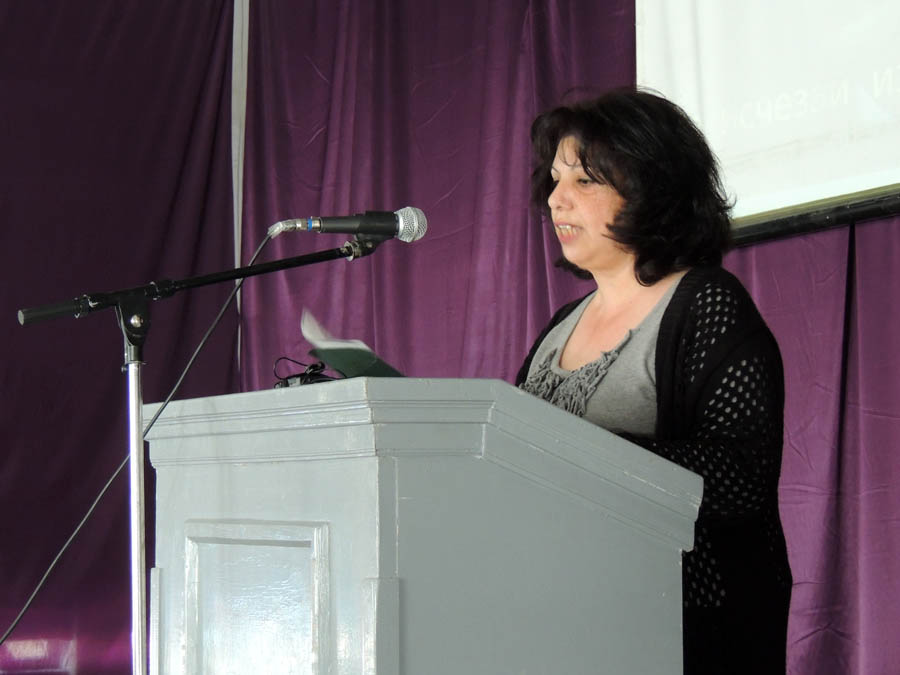 Карина Мовсесян открывает мероприятие. Карина Мовсесян открывает мероприятие.