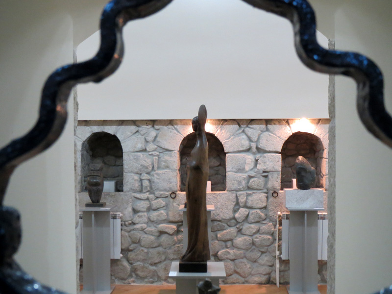 Работа из дерева Баграта Балабекяна. Работа из дерева Баграта Балабекяна.