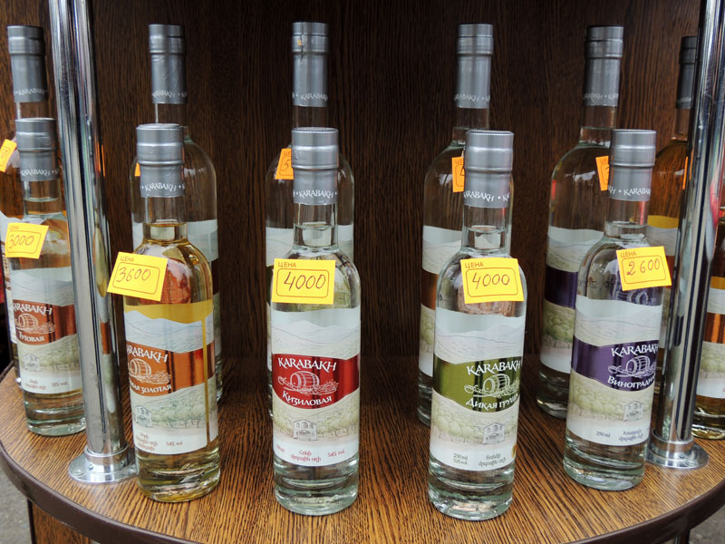 Карабахская водка. Карабахская водка.