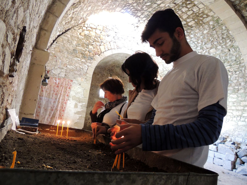 В церкви. В церкви.