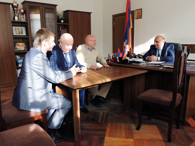 Слева на право: Виктор Коноплёв, Рубен Осипов и Ким Бакши.