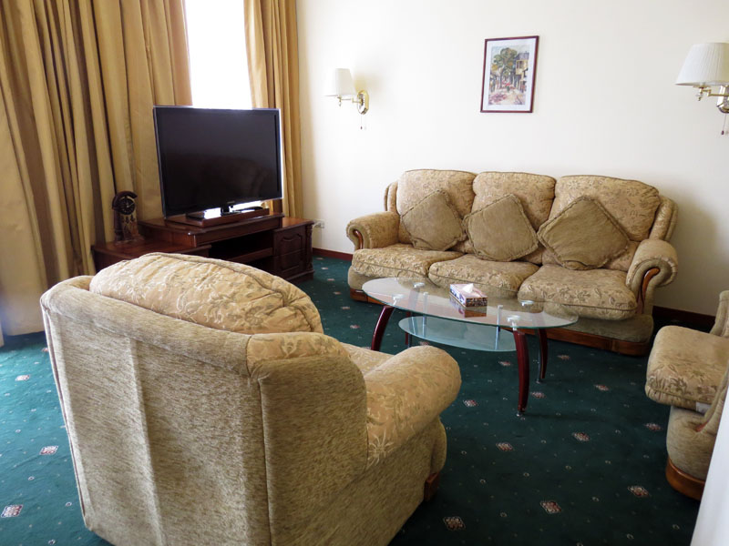 Тот же двухместный номер люкс. Тот же двухместный номер люкс.