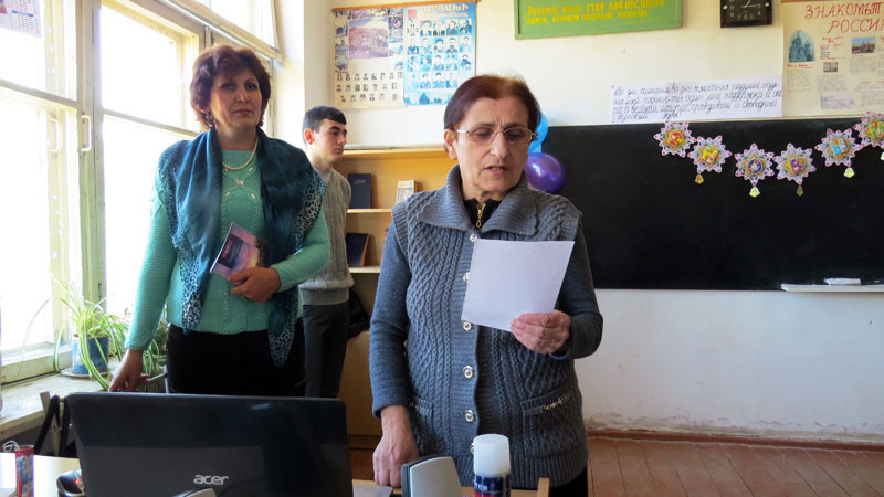 Директор школы Людмила Авакян и педагог русского языка  Анаит Багиян   открыли мероприятие, приветствовали гостей.