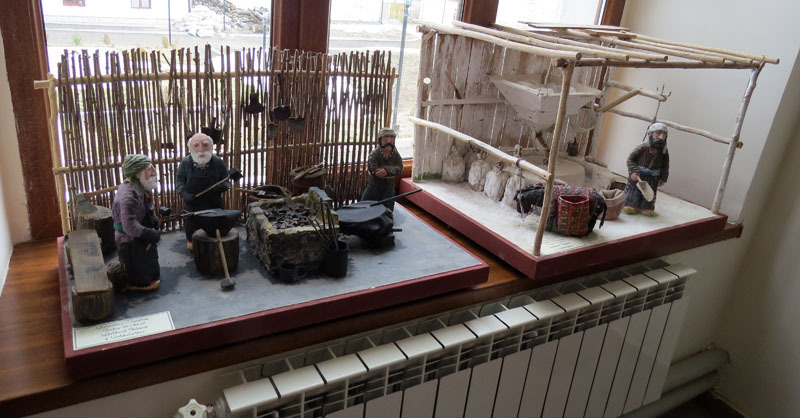 Сцена из жизни карабахских крестьян. Кузница и мельница. Сцена из жизни карабахских крестьян. Кузница и мельница.