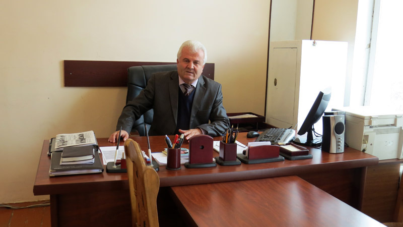 Директор ремесленного училища г.Степанакерта Гаспарян Михаил Багадурович. Директор ремесленного училища г.Степанакерта Гаспарян Михаил Багадурович.