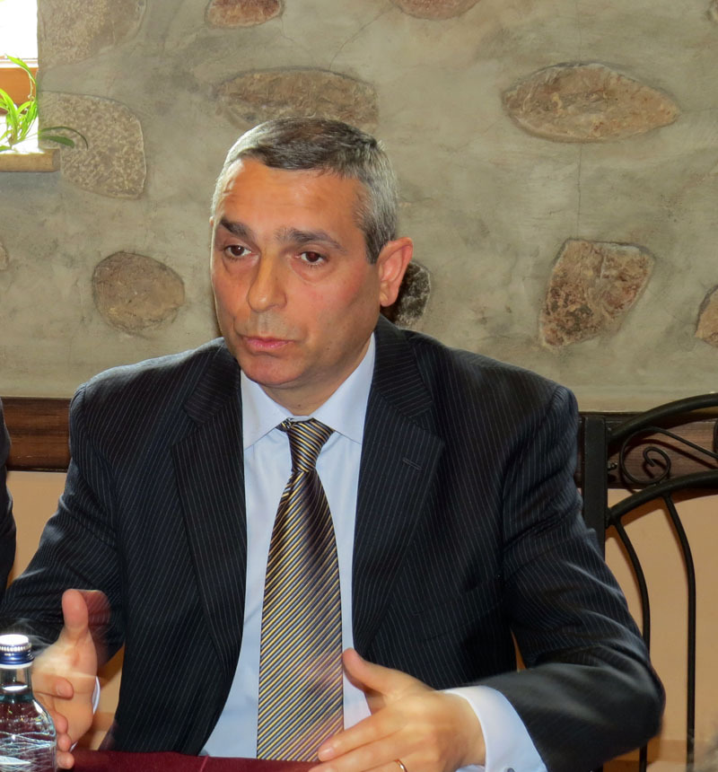 Председатель Общественного Совета по внешней политике и безопасности НКР Масис Маилян. Председатель Общественного Совета по внешней политике и безопасности НКР Масис Маилян.