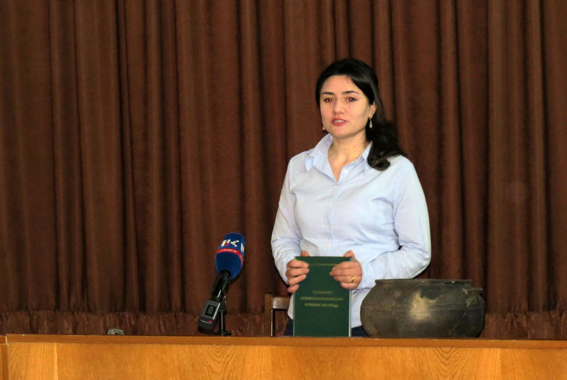 Диана Амирджанян, член экспедиции по изучению Тигранакерта Диана Амирджанян, член экспедиции по изучению Тигранакерта