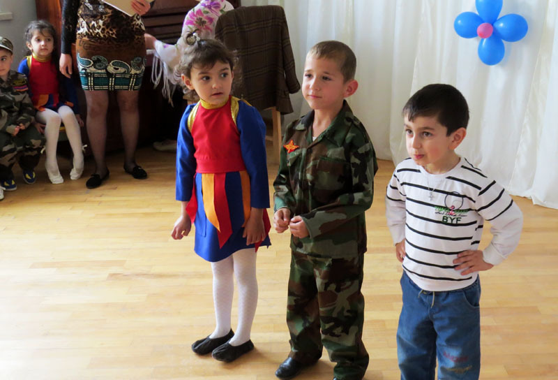 Утренник в Степанакертском детсаду. Утренник в Степанакертском детсаду.
