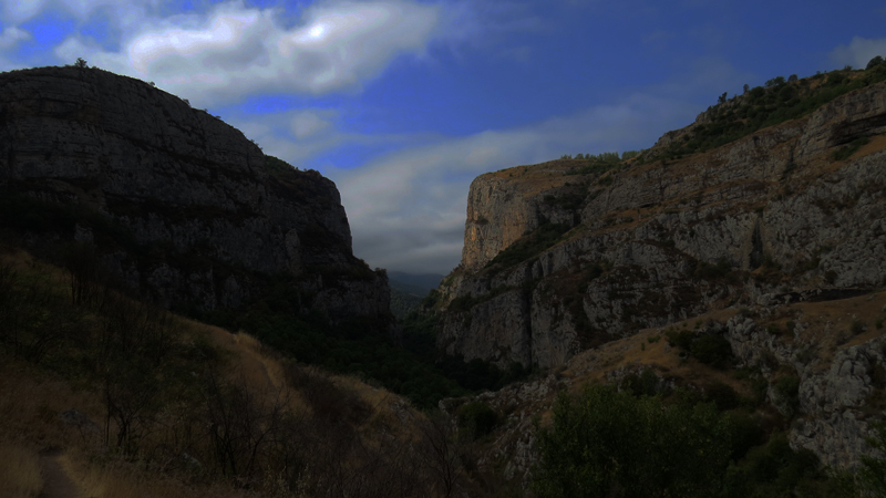 Сумерки в горах. Сумерки в горах.